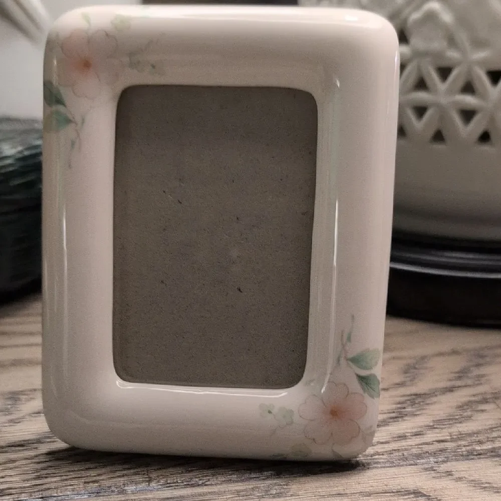 Vintage Floral Ceramic Photo Frame